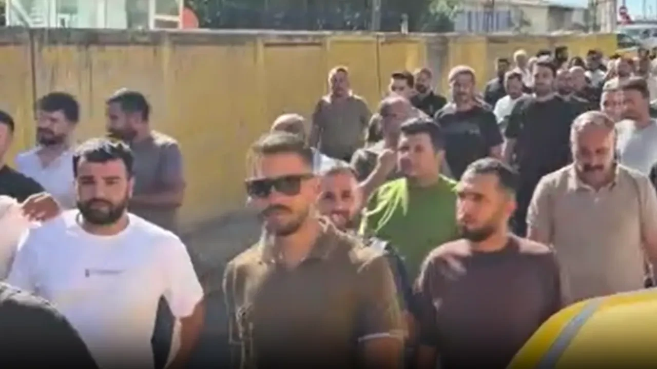 Sultanbeyli Otogarı'nda korsan taksi kavgası: 2 şoför bıçaklandı, 3 kardeş gözaltında