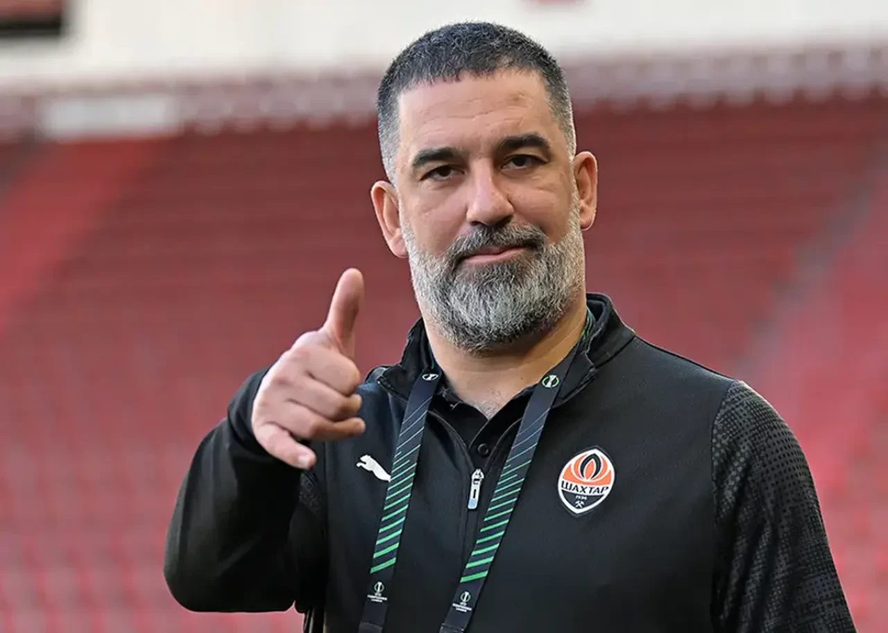 Trabzonspor'da Tekke sonrası yeni teknik direktör adayları belli oldu! Listede Antonio Conte, Arda Turan, Fatih Terim gibi devler var