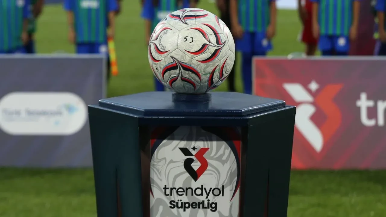 Trabzonspor'un hazırlık maçları belli oldu! Bordo-mavililer 2 maçta sahne alacak