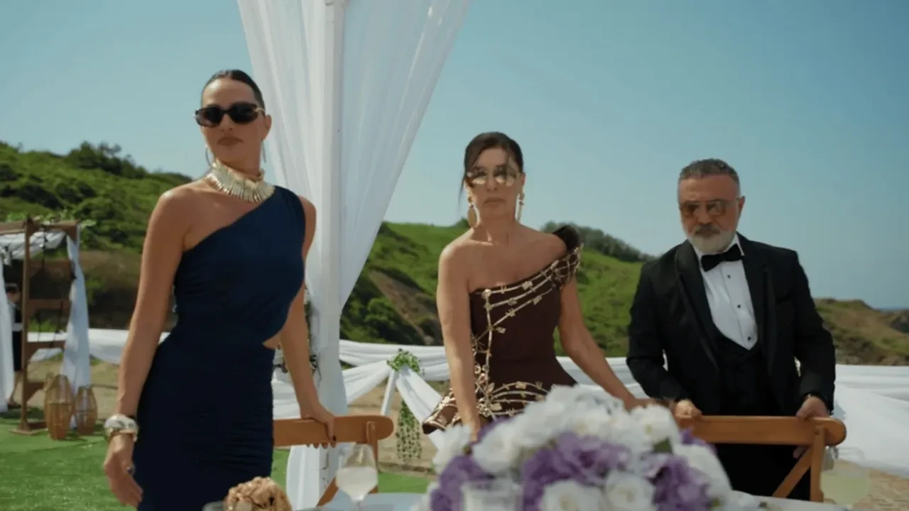 Yasemin Ergene'nin oyunculuk performansı hayal kırıklığına uğrattı! Tuzlu Kahve dizisinde bölüm başına servet alacak