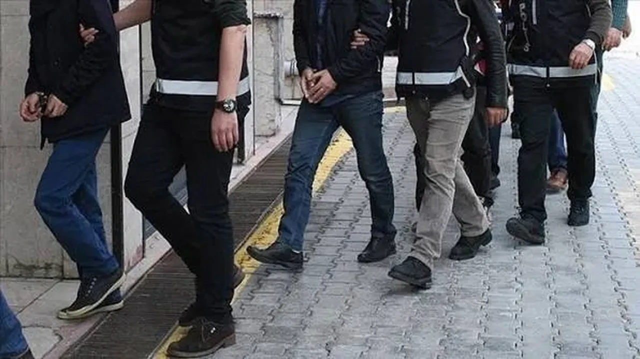 Alihan Kuriş suç örgütüne operasyon: 23 şirkete kayyum atandı, 29 şüpheli gözaltında