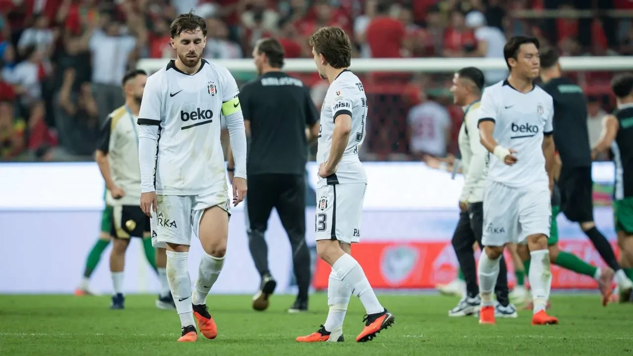 Beşiktaş'ta Italiano'dan Amedspor yenilgisi sonrası hakem açıklaması! "Başrolde hakem yoktu"
