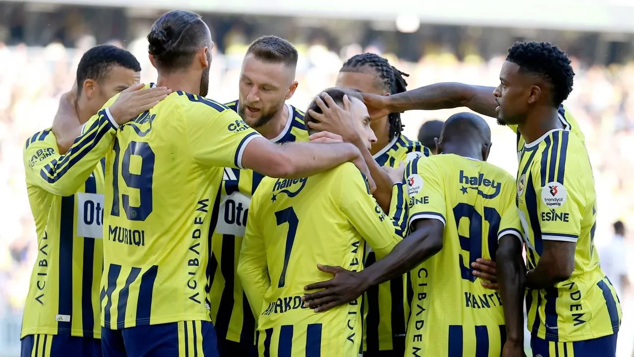Fenerbahçe'de Vedat Muric'ten 8-0'lık galibiyet yorumu! "İnanılmaz bir reaksiyon ortaya koyduk"