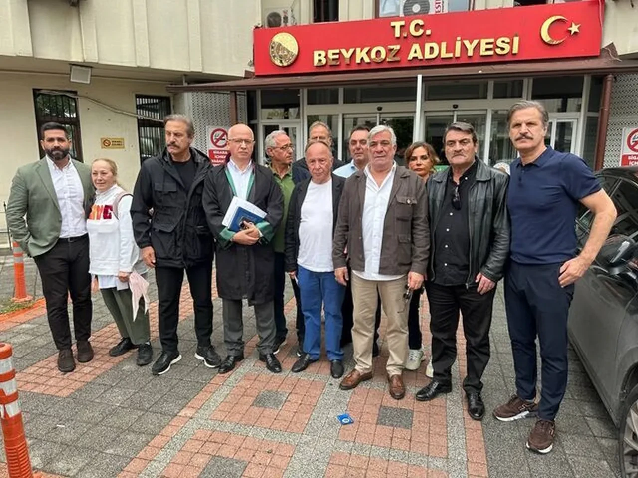 Kadir İnanır'ın mirasında dudak uçuklatan rakam! 70 yıllık telif geliri ve milyonluk koleksiyonlar