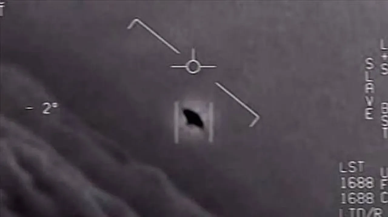 Pentagon UFO belgelerinden çarpıcı detay: 'Anormal hava olayı' sonrası hastalandılar
