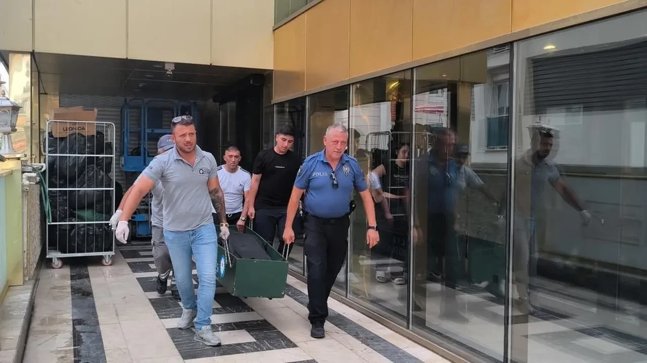 Rus turist Antalya'da otel koridorunda ölü bulundu