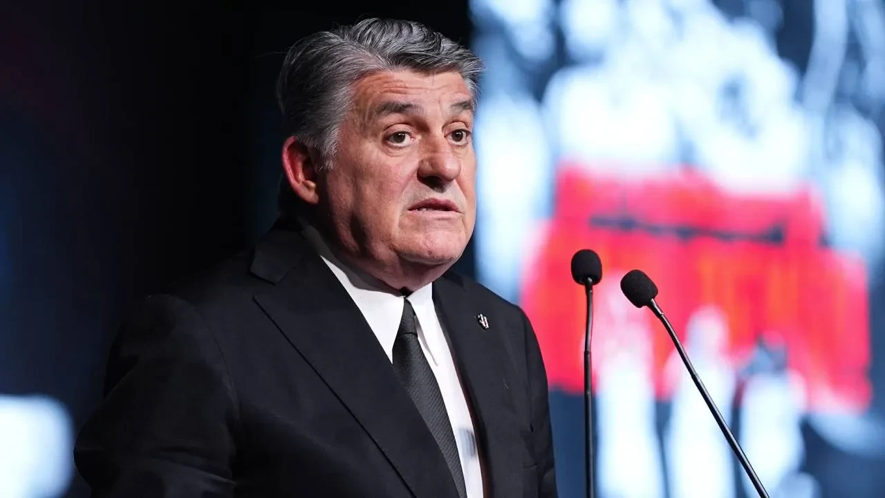 Beşiktaş Başkanı Serdal Adalı'dan hakem isyanı! "Ne yapmaya çalıştıklarını biliyoruz"
