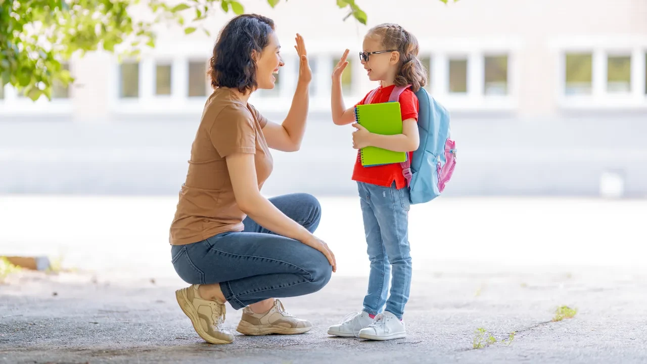 Çocuğunuz okula gitmek istemiyorsa bunları yapın! Uzmanlar aileleri özellikle bu konuda uyarıyor