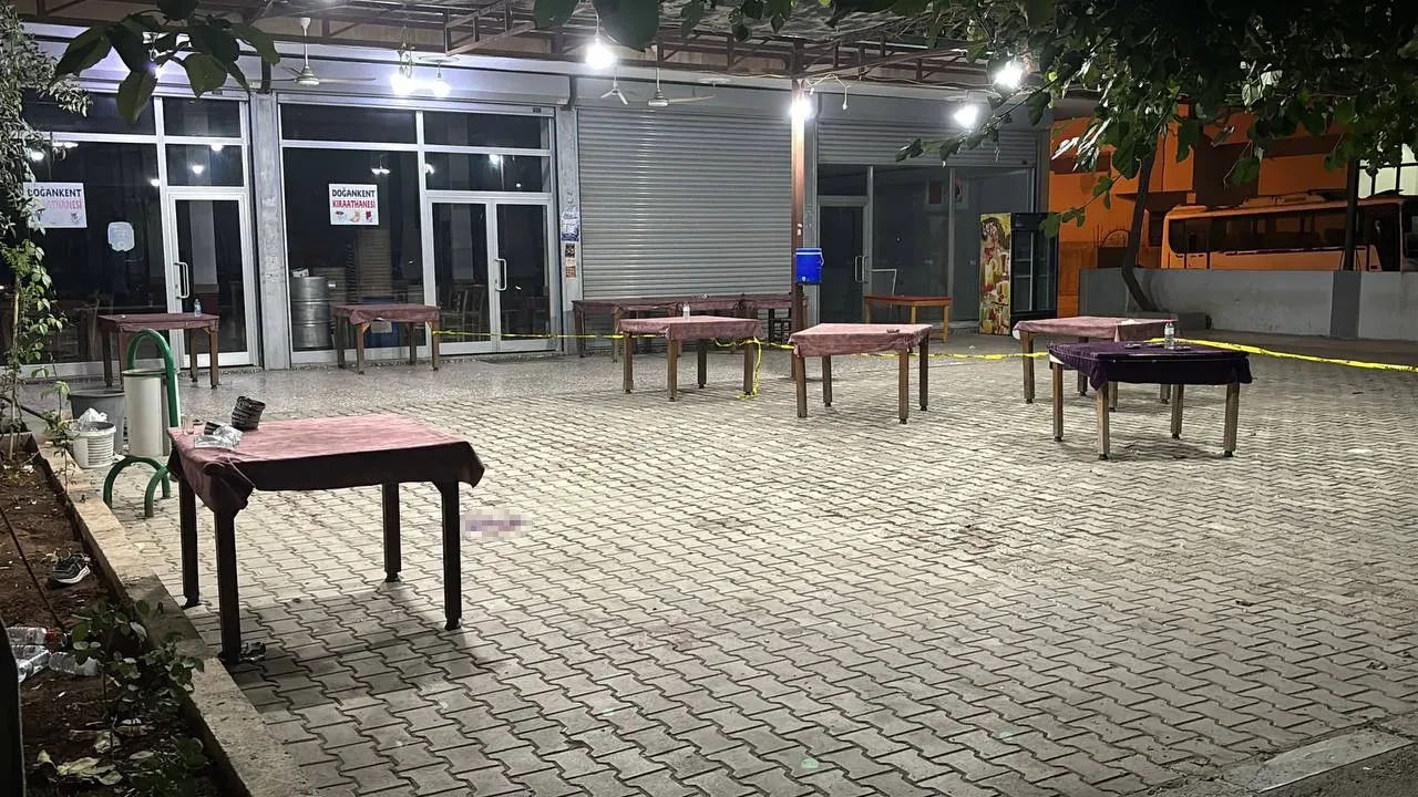 İki aile arasındaki husumet kahvehaneye taşındı: Ölü ve yaralılar var