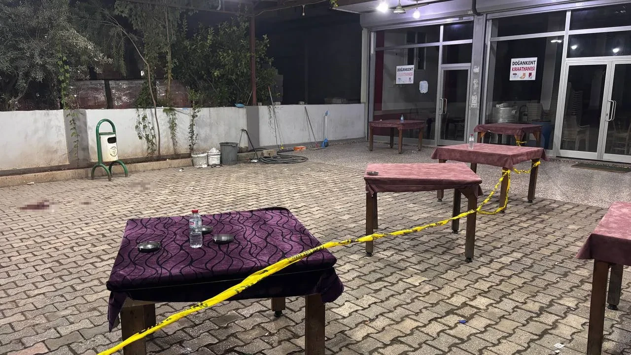 İki aile arasındaki husumet kahvehaneye taşındı: Ölü ve yaralılar var