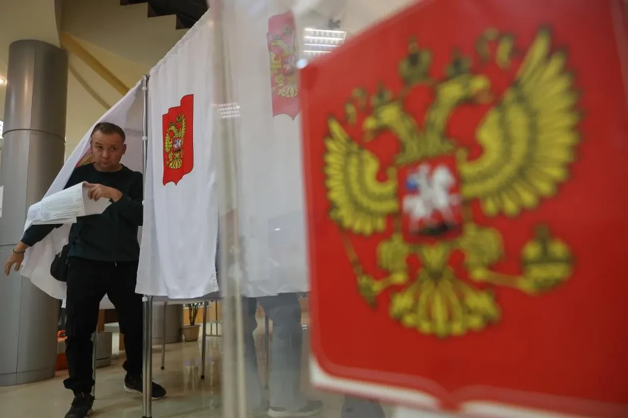 Rusya'daki parlamento seçimlerinde ilk sonuçlara göre Putin'in partisi birinci çıktı