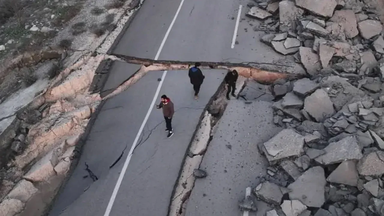 Adana’da meydana gelen deprem sonrası uyarı! Uzman isim kritik bölgeye dikkat çekti