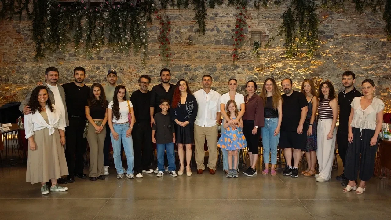 Anne yarısı Nazlı kimdir, gerçek adı ne? Yeliz Korkmaz kaç yaşında, oynadığı diziler neler?"