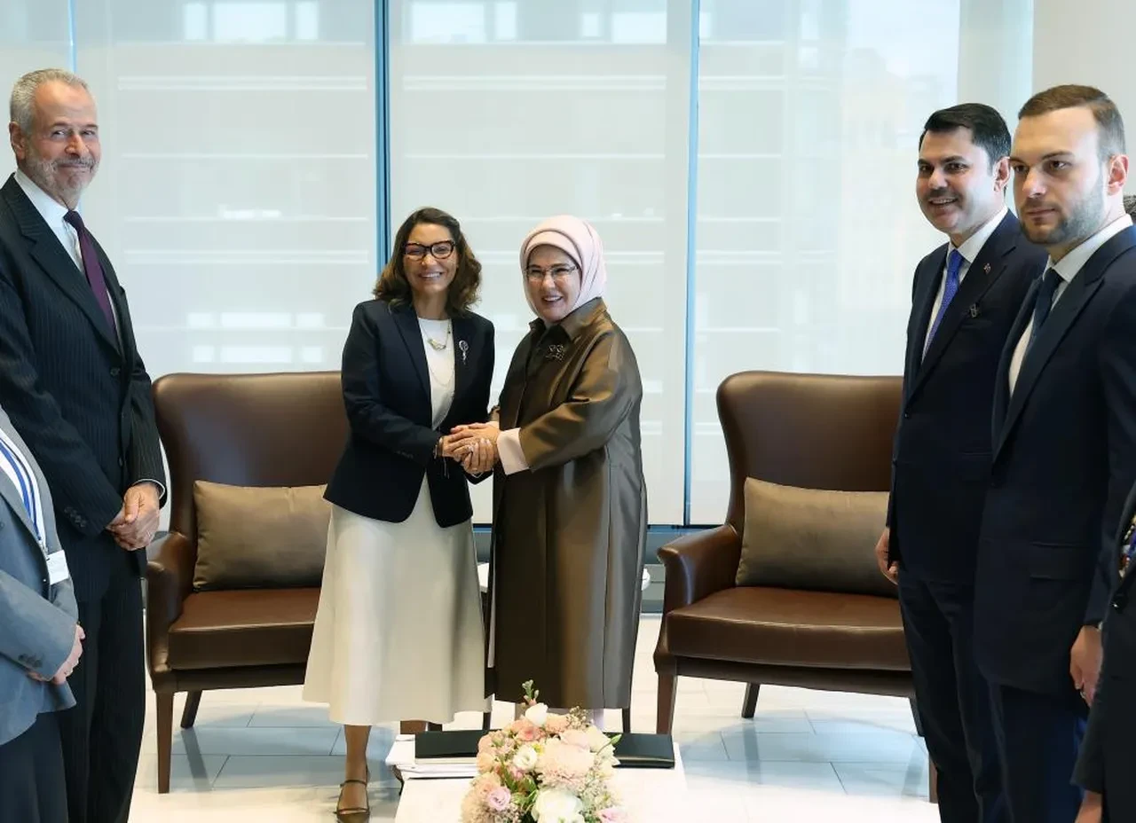 Emine Erdoğan New York’ta Brezilya Devlet Başkanı’nın eşi Rosangela Lula da Silva ile görüşme gerçekleştirdi