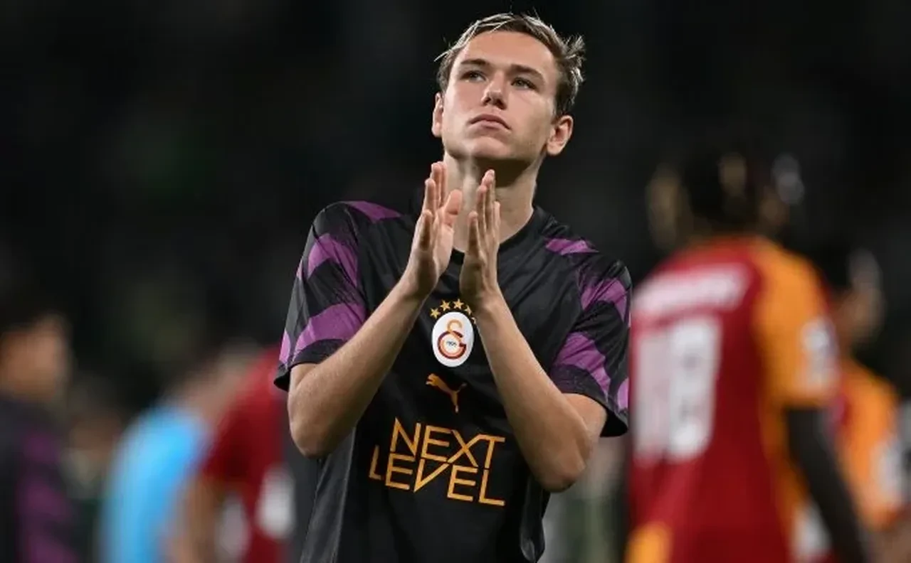 Galatasaray'ın yeni transferi Aleksey Batrakov'dan çarpıcı açıklamalar! 'Rusya'yı özledim...'