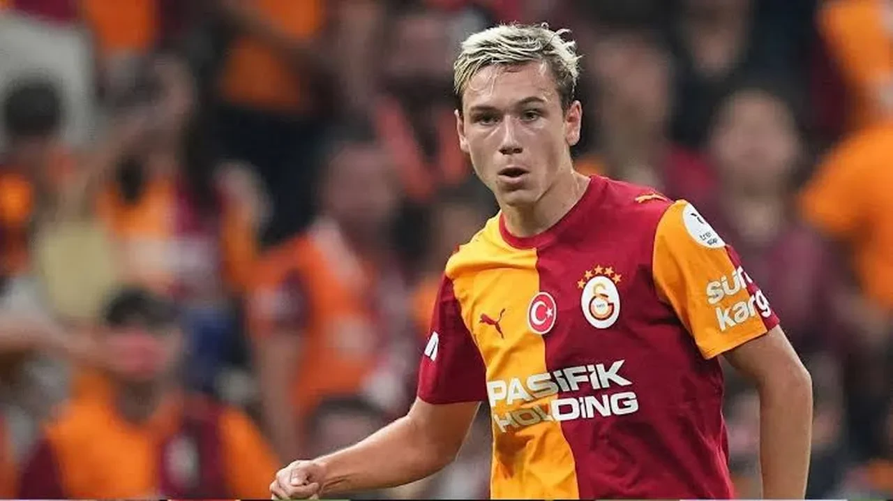 Galatasaray'ın yeni transferi Aleksey Batrakov'dan çarpıcı açıklamalar! 'Rusya'yı özledim...'