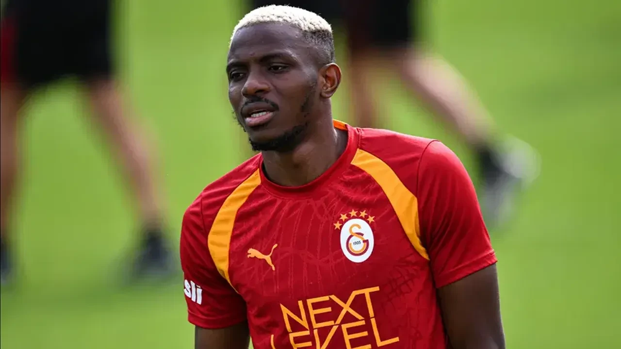 Galatasaraylılara iki müjde birden: Osimhen ve Sallai'nin dönüş tarihi belli oldu!