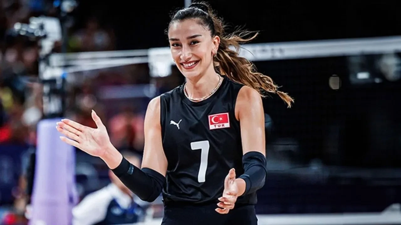 Hande Baladın ve Onuralp Bitim aşkında kriz mi çıktı? Sosyal medya hamleleri kafa karıştırdı