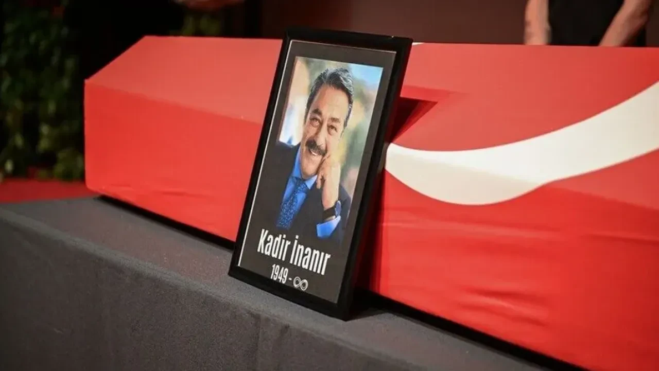 Kadir İnanır'ın vasiyeti tartışmaları! Avukat Gizem Gonce miras paylaşımında kritik detayları açıkladı: Vasiyetname iptal edilebilir mi?