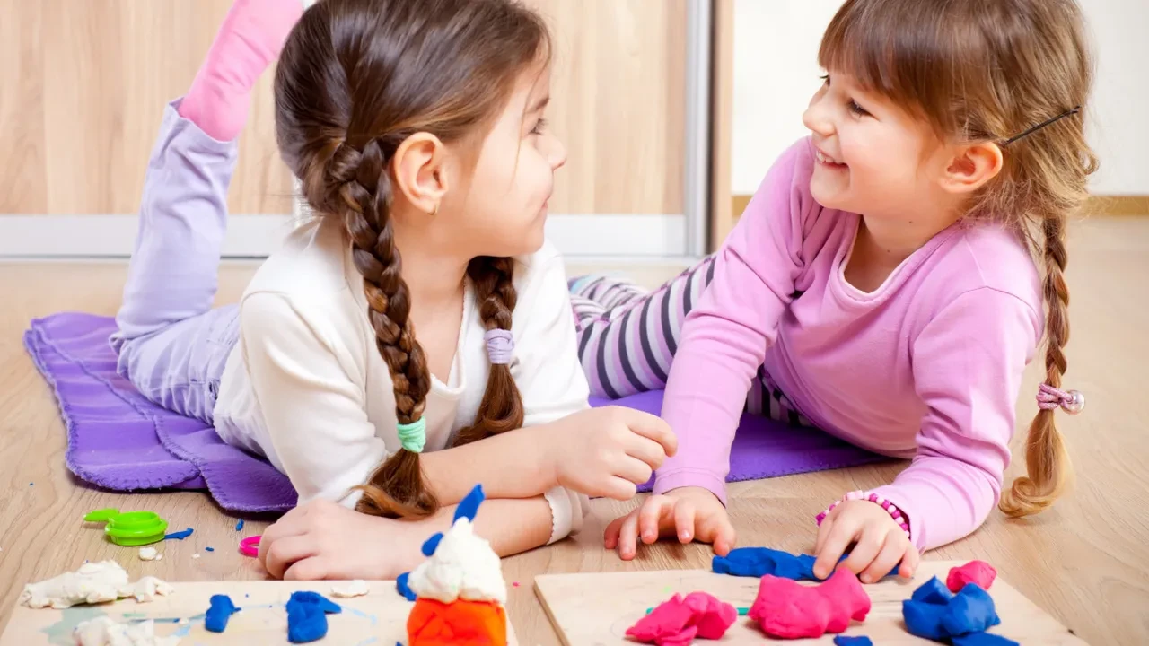 Konuşma, oyun, hareket… Çocuğun gelişiminde yaşa göre hangi beceriler öne çıkıyor?