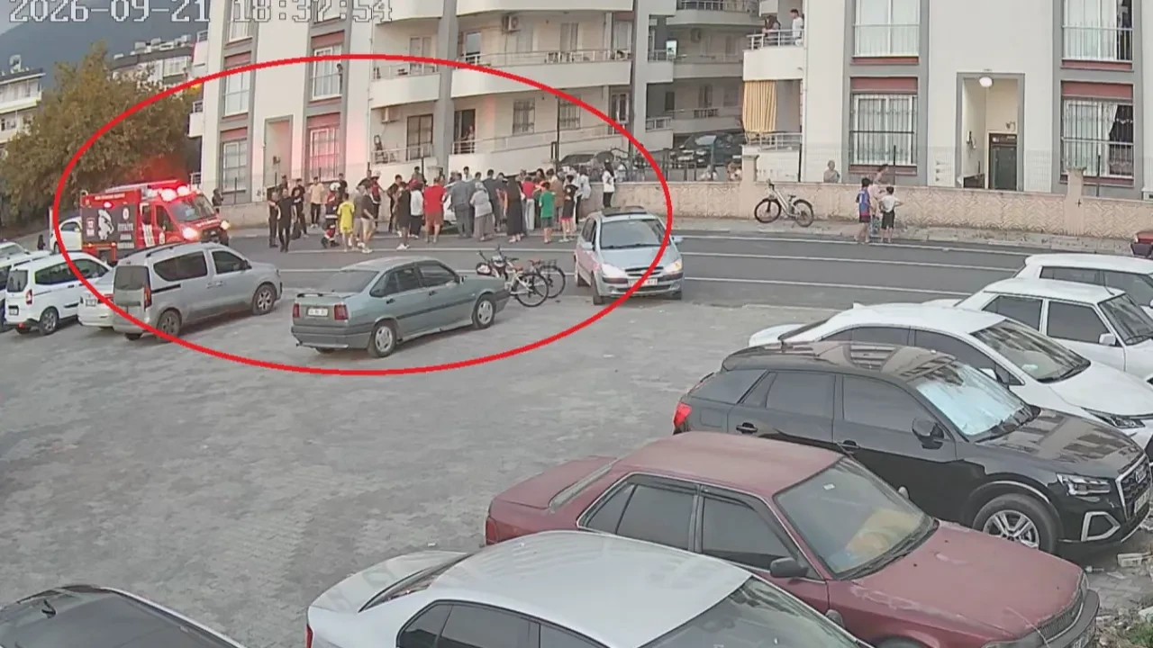 Oyun oynayan çocuk, geri manevra yapan otomobilin altında kaldı