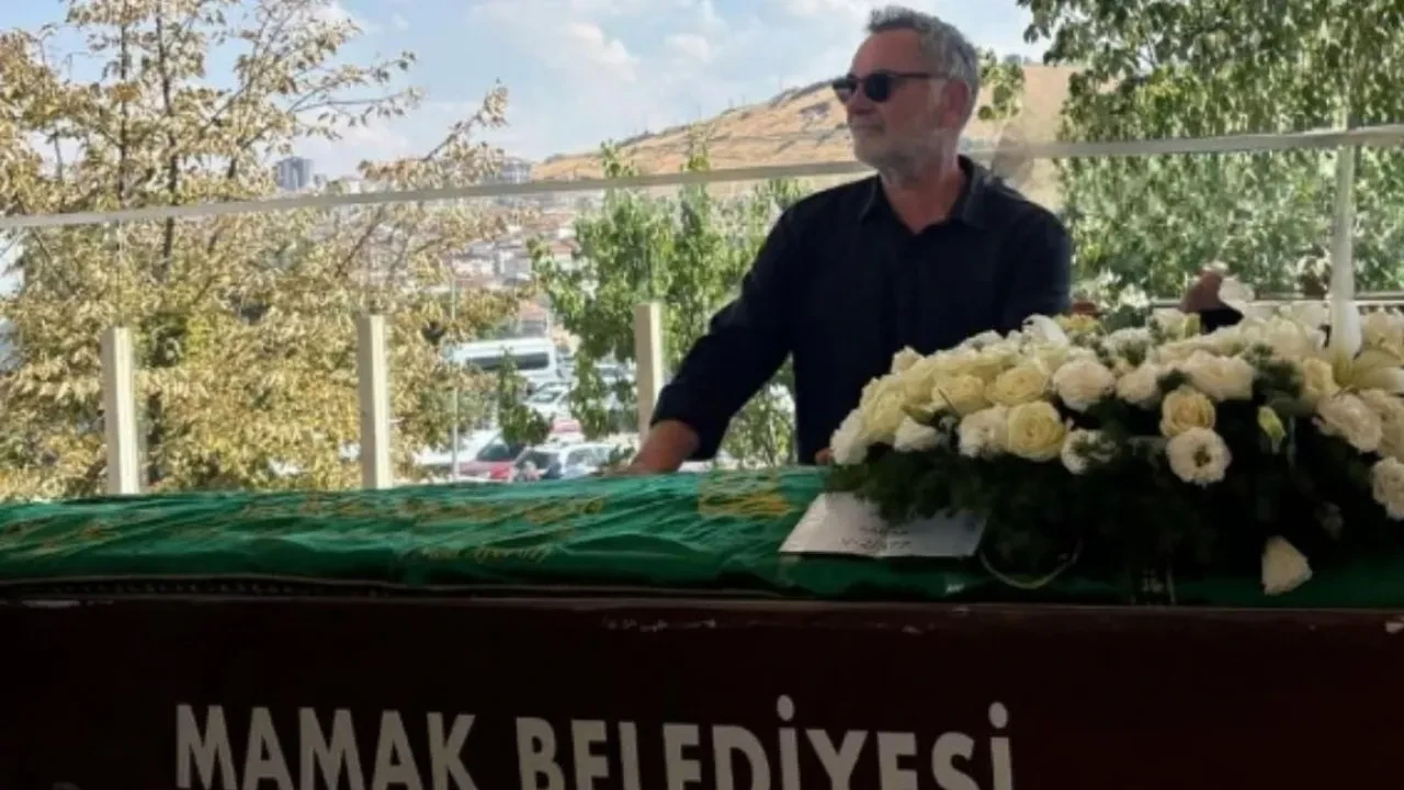 Oyuncu Atilla Saral’ın acı günü! Ablasının vefatıyla sarsıldı