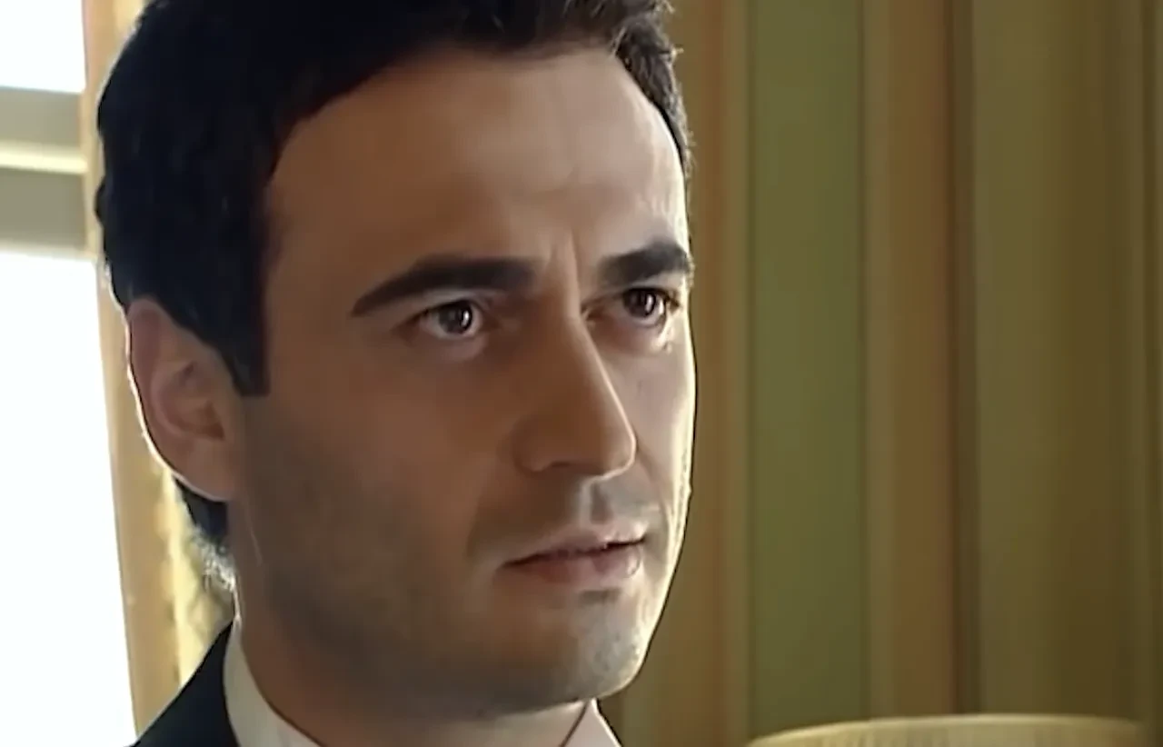 Tuzlu Kahve’de Ela Levent karşılaşması viral oldu! Doktorlar Ela Levent evlenme sahnesinin olayı ne?