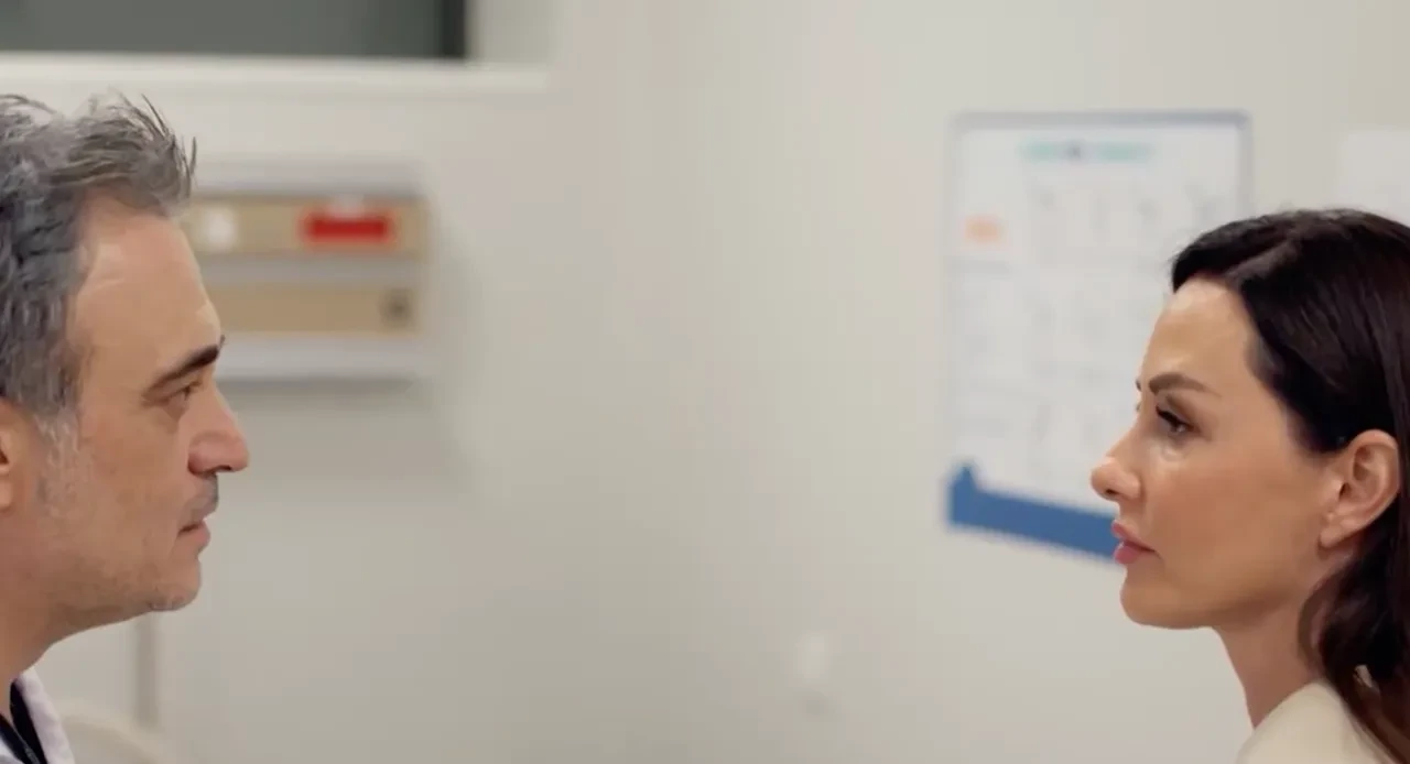 Tuzlu Kahve’de Ela Levent karşılaşması viral oldu! Doktorlar Ela Levent evlenme sahnesinin olayı ne?