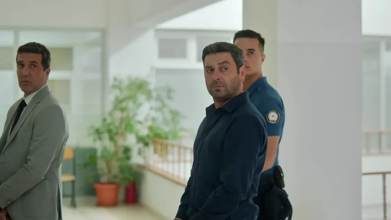Uzak Şehir 65. bölümde yer yerinden oynadı! İzleyiciler merakla 66. bölüm fragmanını bekledi