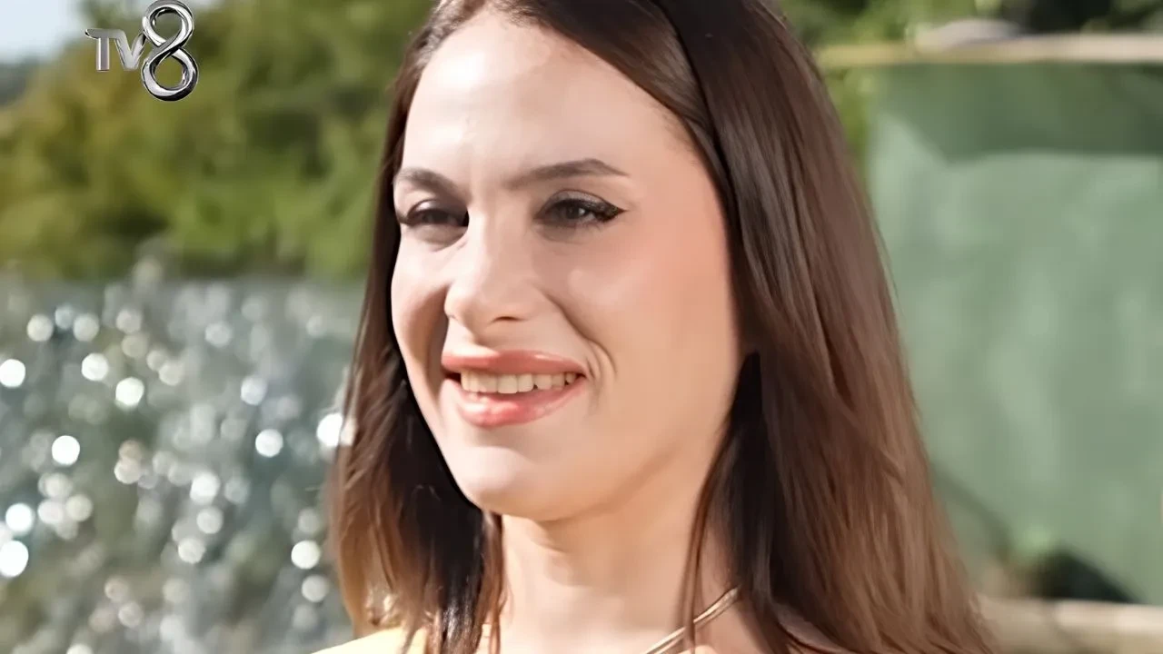 Yemekteyiz Alev Hanım kimdir? Alev Yıldız kaç yaşında, nereli ve ne iş yapıyor?