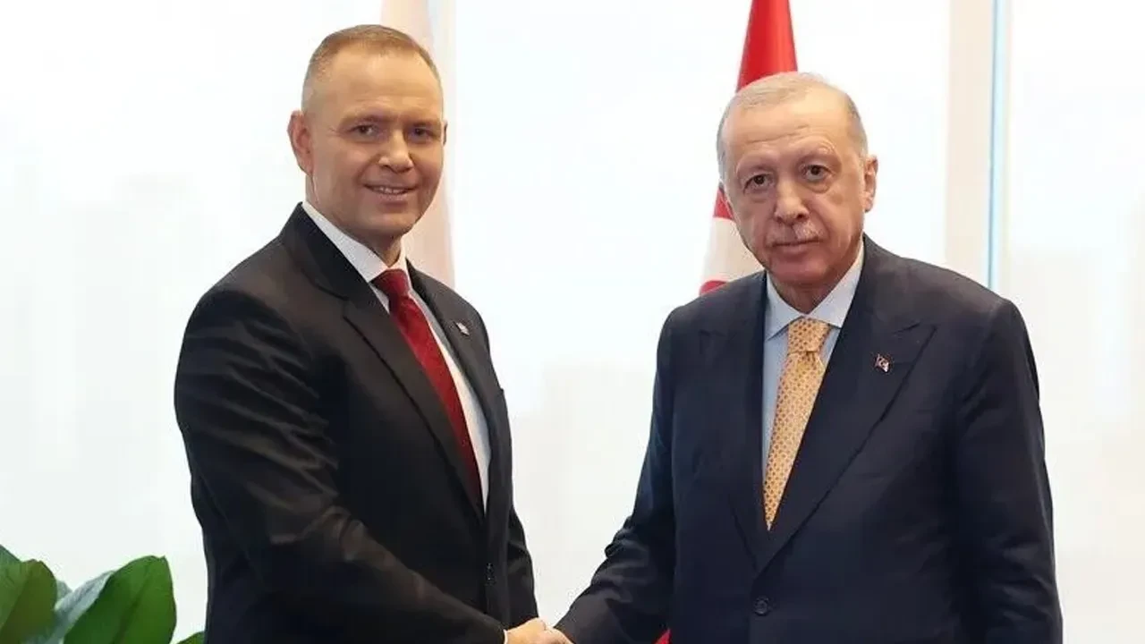 Ankara NATO Zirvesi'nde verilen revolver gündem olmuştu! Polonya'dan dikkat çeken karşılık