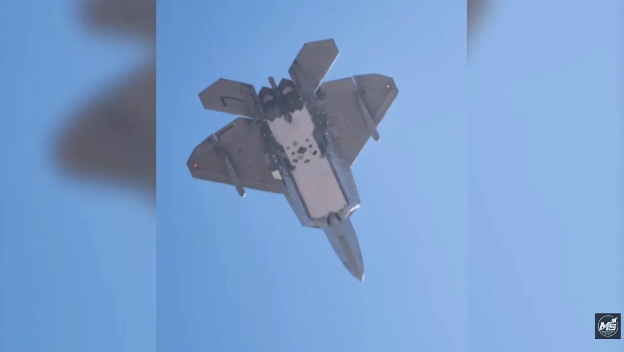F-22 Raptor’da yıllar sonra büyük değişiklik: İlk kez görüntülendi