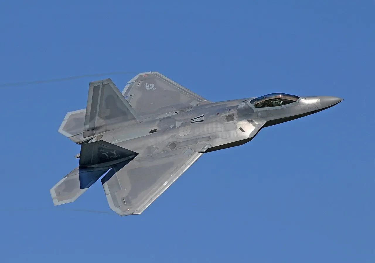 F-22 Raptor’da yıllar sonra büyük değişiklik: İlk kez görüntülendi