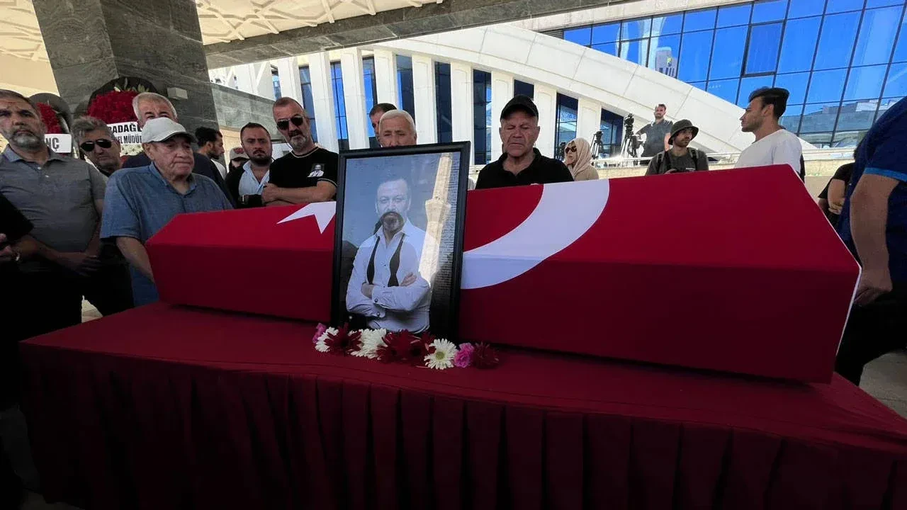 İlker Ayrık'ın neden Serhat Kılıç'ın cenazesine katılmadığı belli oldu! Herkes küs olduğunu düşünmüştü