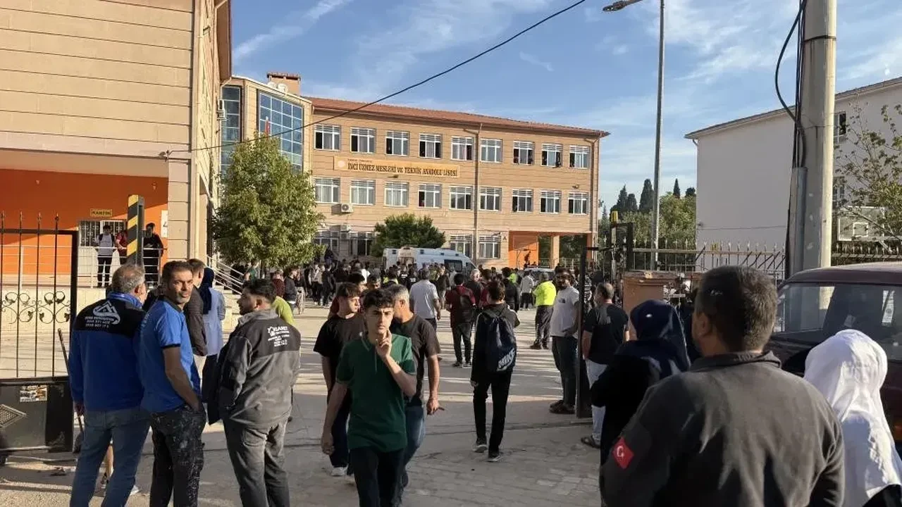 Manisa'daki okul saldırısında son durum! Valilik yaralı öğrencilerin sağlık durumunu açıkladı
