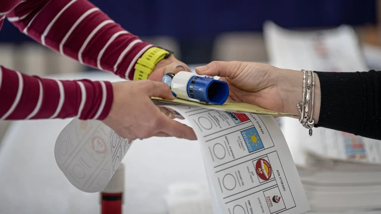 Son seçim anketi: AK Parti'den 10 puan fark, Anahtar Parti sürprizi