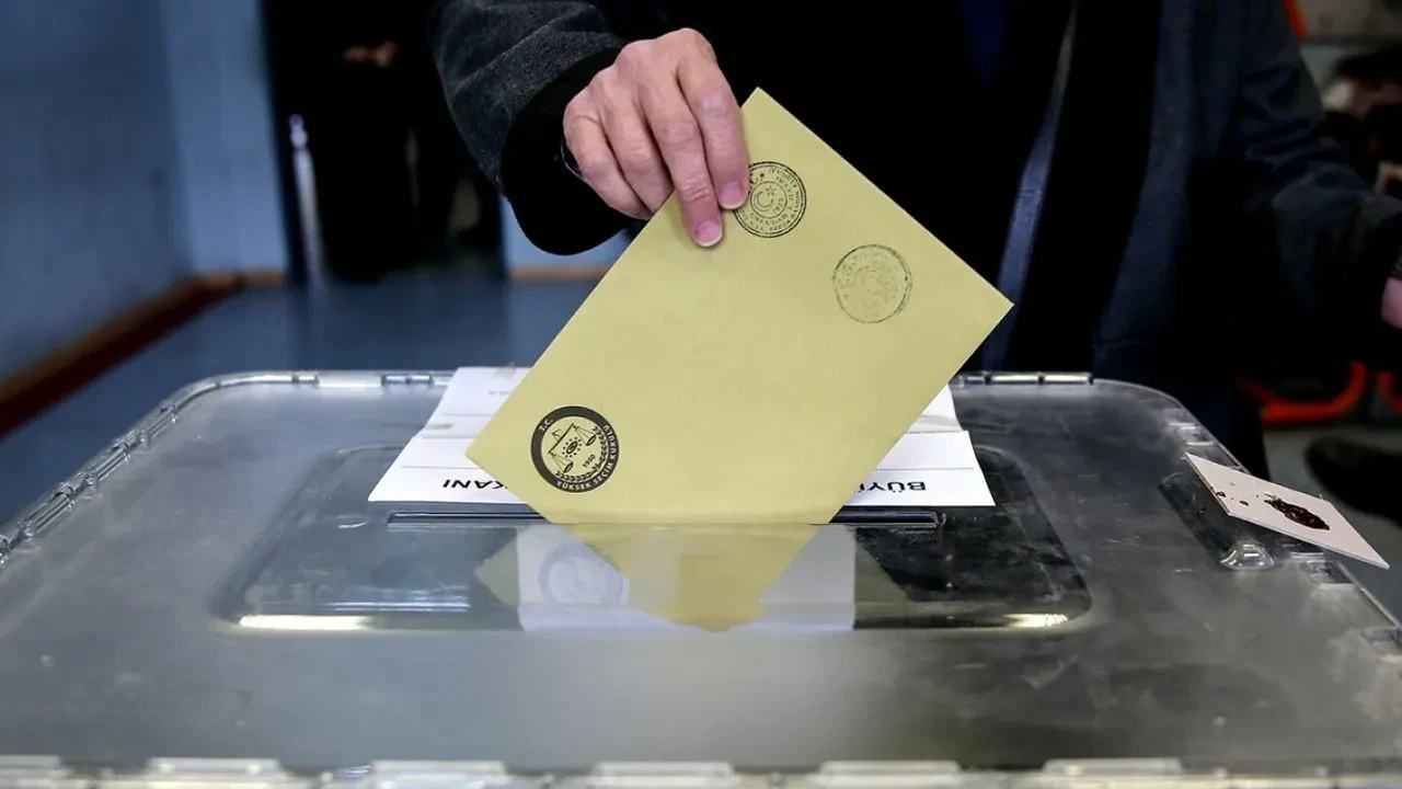 Son seçim anketi: AK Parti'den 10 puan fark, Anahtar Parti sürprizi