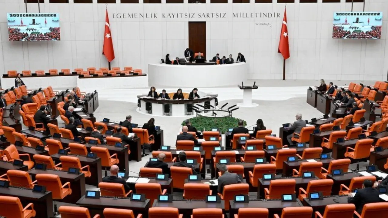 TBMM Komisyonu Turgutlu'daki okul saldırısı sonrası çalışmalarına başladı: Yusuf Beyazıt'tan dijital tehlike uyarısı