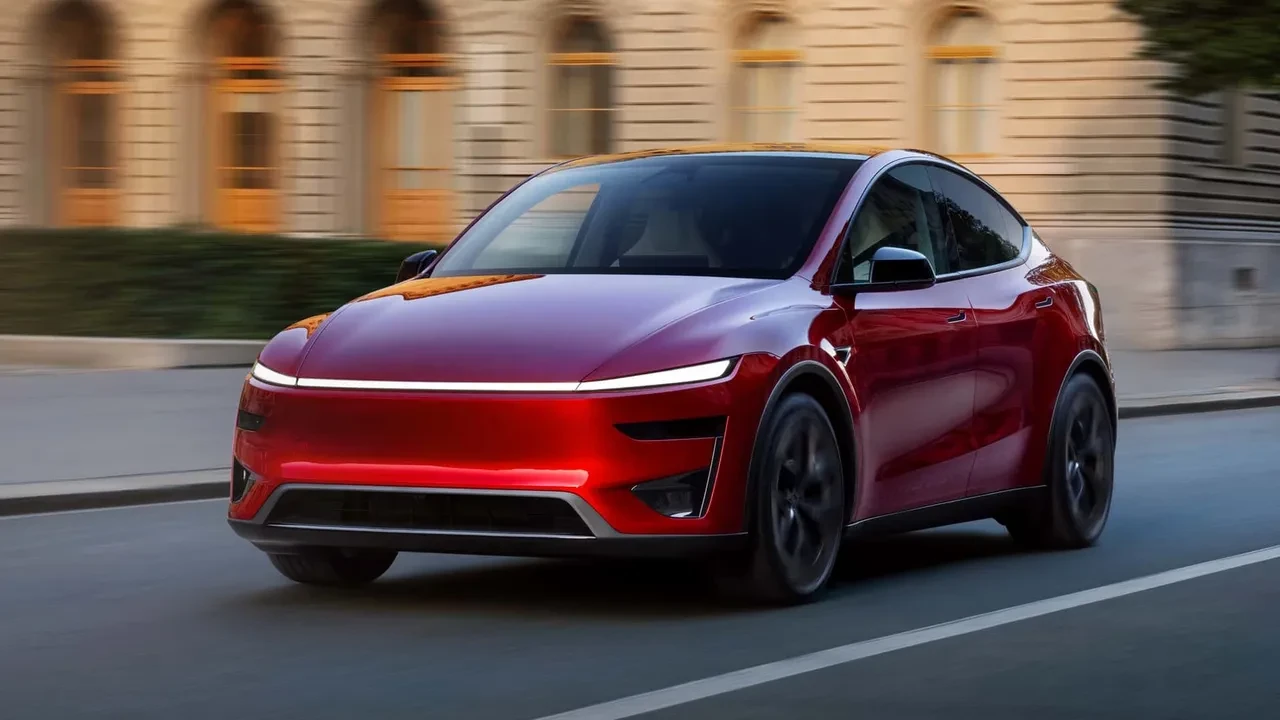 TESLA MODEL Y