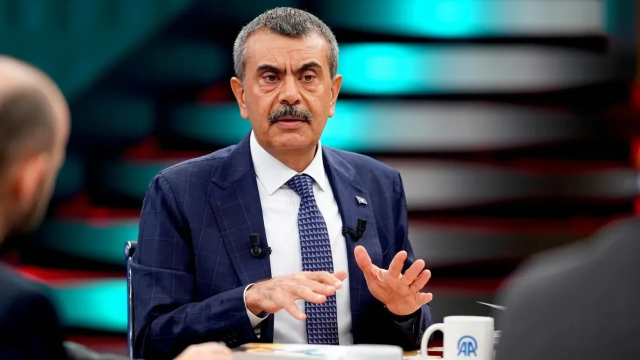 Bakan Tekin'den Manisa'daki saldırıya ilişkin açıklama: Akran zorbalığı söz konusu değil
