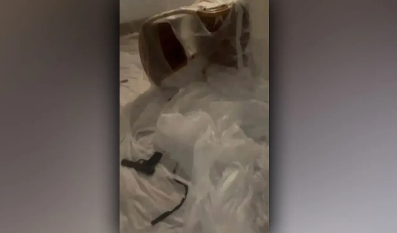 Başına gelecekleri anladı, kız arkadaşını tembihledi! Evdeki işkence odası böyle bulundu