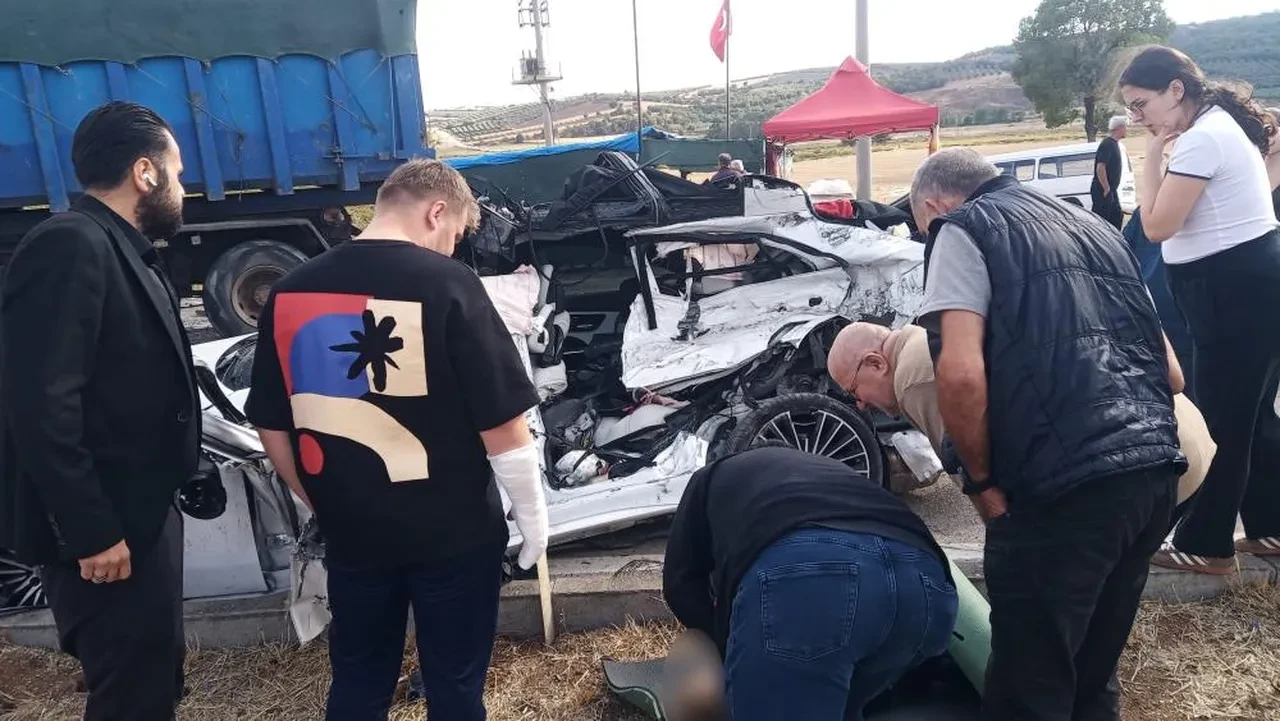 Bursa'da kahreden kaza: Hamile kadın ve 3 yaşındaki kızı hayatını kaybetti