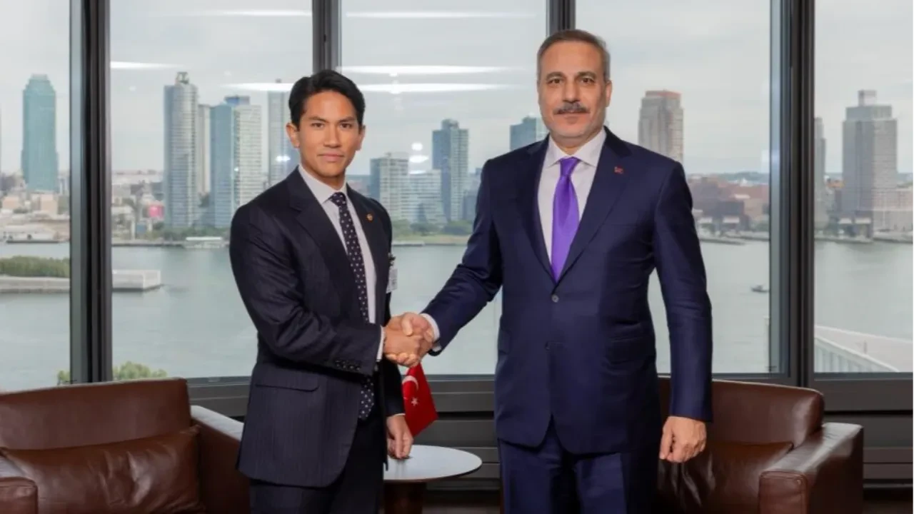 Dışişleri Bakanı Hakan Fidan, New York’ta Brunei Dışişleri Bakanı Prens Abdul Mateen ile görüştü