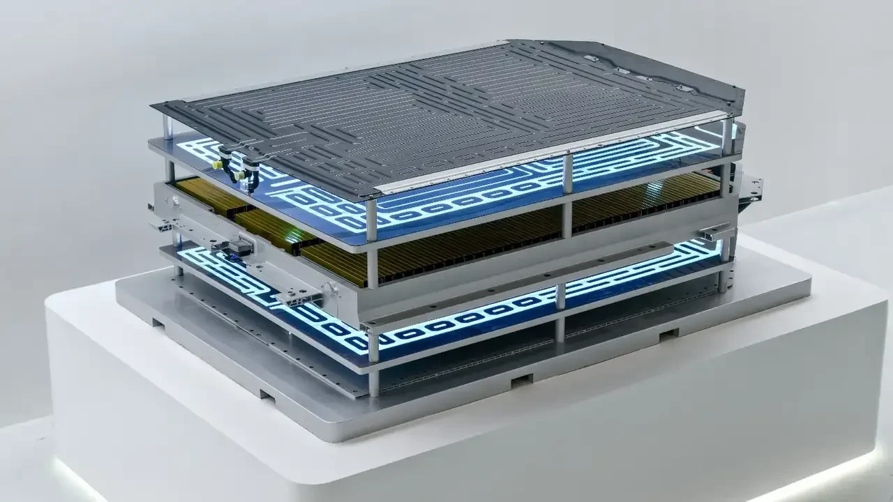 Elektrikli otomobiller 4,5 dakikada şarj olacak: Çinli Geely rekor kırdı
