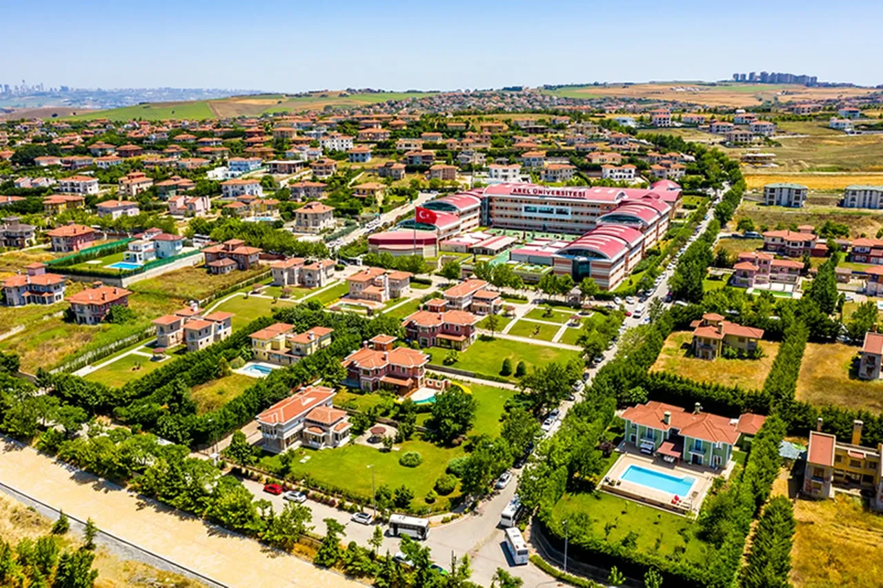 Geleceğin liderleri nasıl olacak? 4 kuşağın yönetim modeli KKTC’de masaya yatırılacak