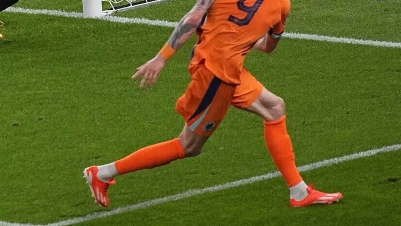 Hollanda Almanya hangi kanalda? Hollanda Almanya maçı ne zaman, nereden izlenir?