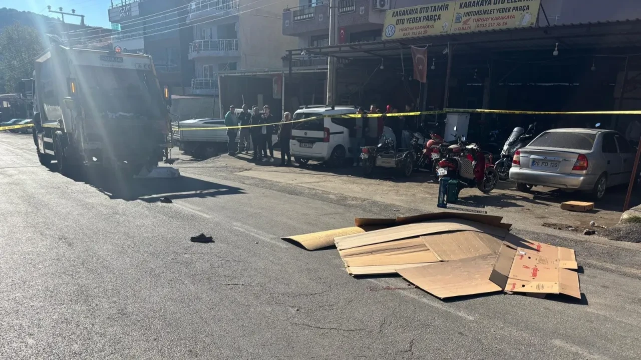 Manisa’da acı olay: Genç işçi çöp kamyonunun altında can verdi
