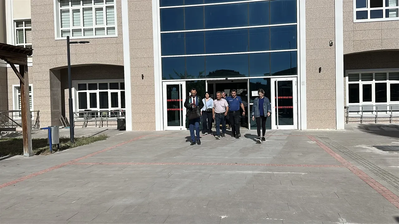 Oğlunun katiline verilen cezayı yetersiz buldu! Acılı babanın sözleri yürek yaktı