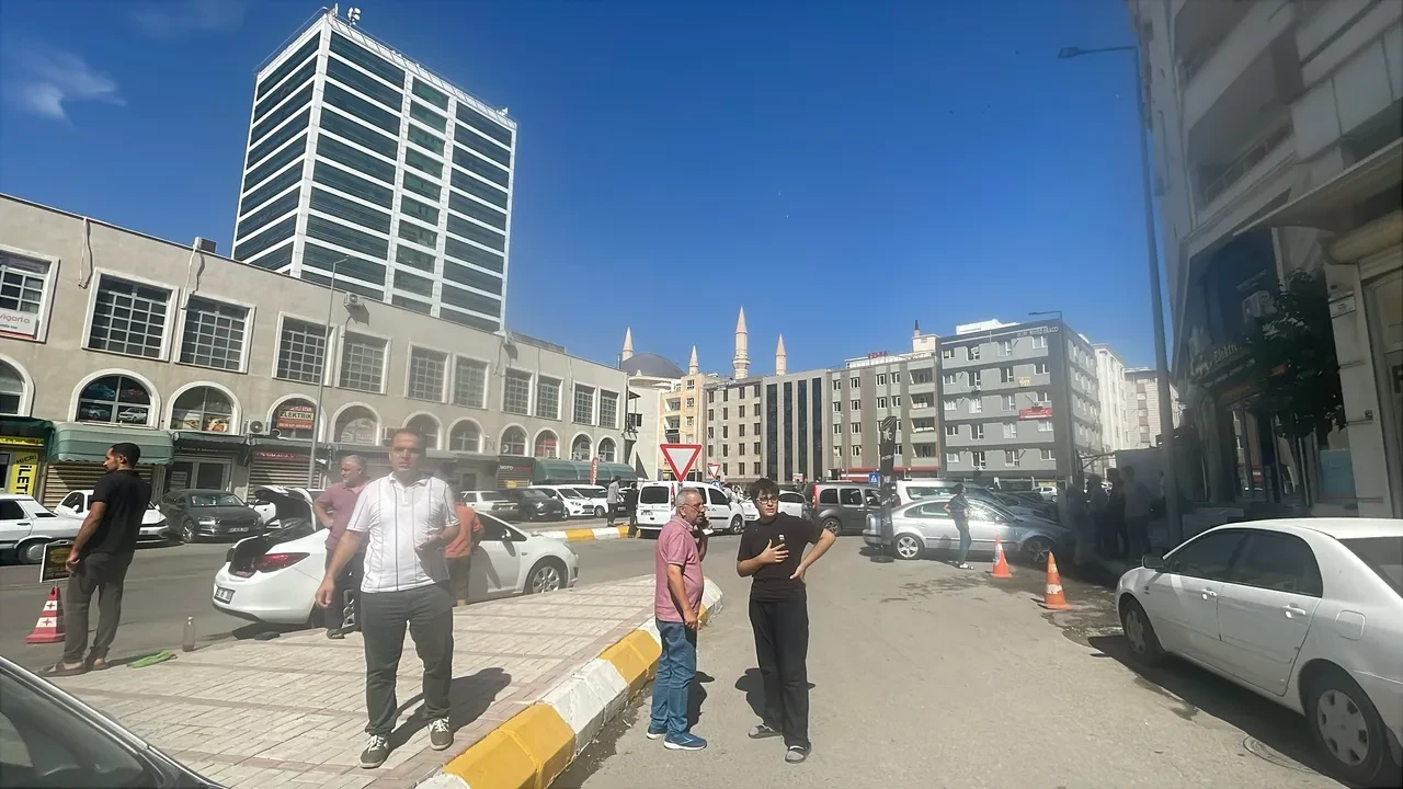 Şanlıurfa'da korkutan deprem! Diyarbakır, Gaziantep ve Adıyaman da sallandı: Kandilli ve AFAD'tan ilk açıklama