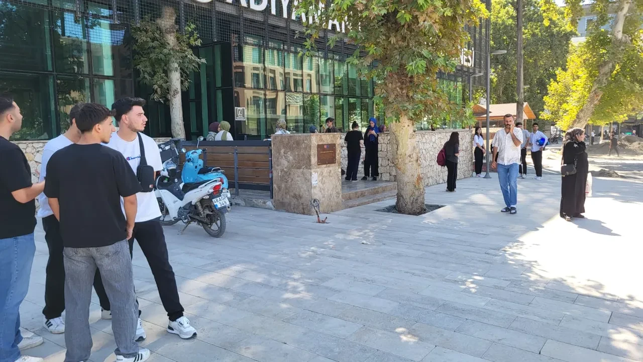 Şanlıurfa'da korkutan deprem! Diyarbakır, Gaziantep ve Adıyaman da sallandı: Kandilli ve AFAD'tan ilk açıklama